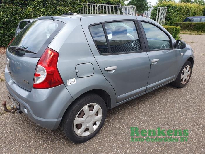 Dacia Sandero I 1.6 Samochód złomowany (2008, Niebieski)