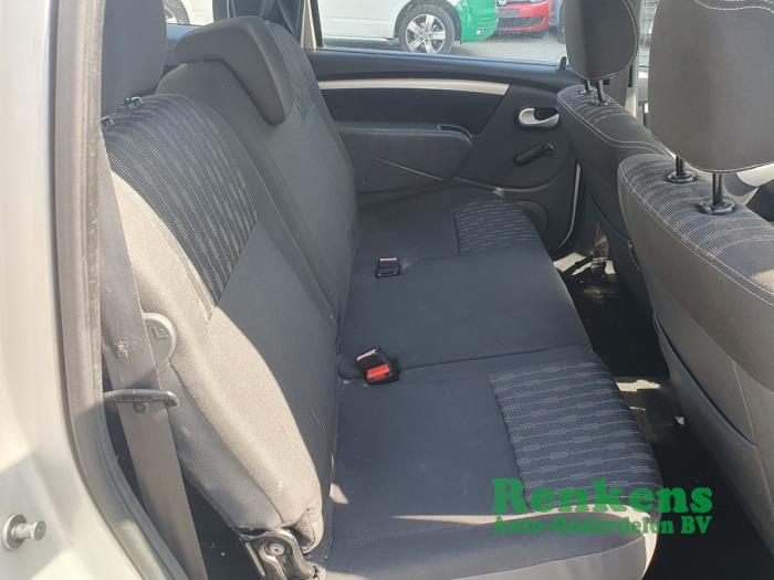 Dacia Logan MCV 1.6 MPI 85 Samochód złomowany (2011, Srebrny)