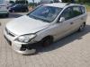 Hyundai i30 Crosswagon 1.4 CVVT 16V Épave (2009, Métallisé, Beige)
