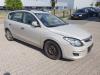 Hyundai i30 Crosswagon 1.4 CVVT 16V Épave (2009, Métallisé, Beige)