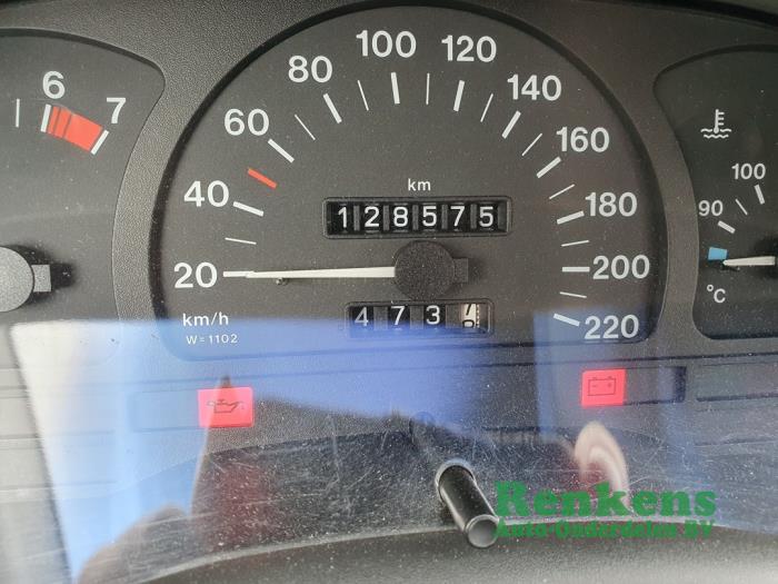Opel Astra F 1.6i Schrottauto (1996, Rot)