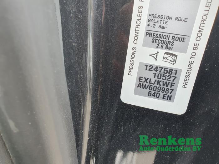 Citroen DS3 1.6 e-HDi Skrotfordon (2011, ZWART)