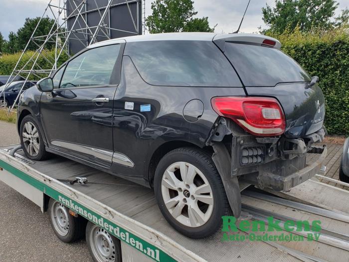 Citroen DS3 1.6 e-HDi Skrotfordon (2011, ZWART)