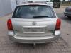 Toyota Avensis Wagon 2.0 16V VVT-i D4 Épave (2004, Gris argenté)