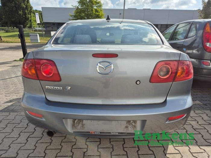 Mazda 3 2.0i 16V Samochód złomowany (2005, Szary)
