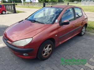 Peugeot 206 1.4 XR,XS,XT,Gentry  (Skrot)