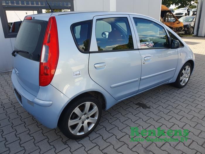 Mitsubishi Colt 1.5 16V Salvage vehicle (2005, Light, Blue)