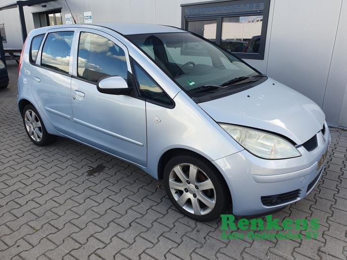 Mitsubishi Colt 1.5 16V Salvage vehicle (2005, Light, Blue)