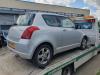 Suzuki Swift 1.3 VVT 16V Samochód złomowany (2005, Srebrny)