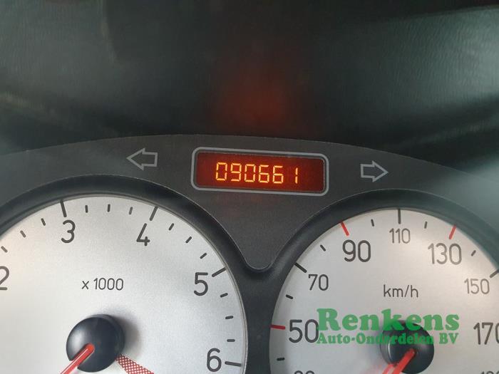 Peugeot 206 1.4 XR,XS,XT,Gentry Épave (2008, Noir)