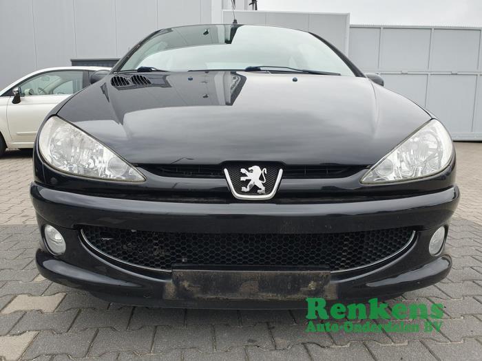 Peugeot 206 1.4 XR,XS,XT,Gentry Épave (2008, Noir)