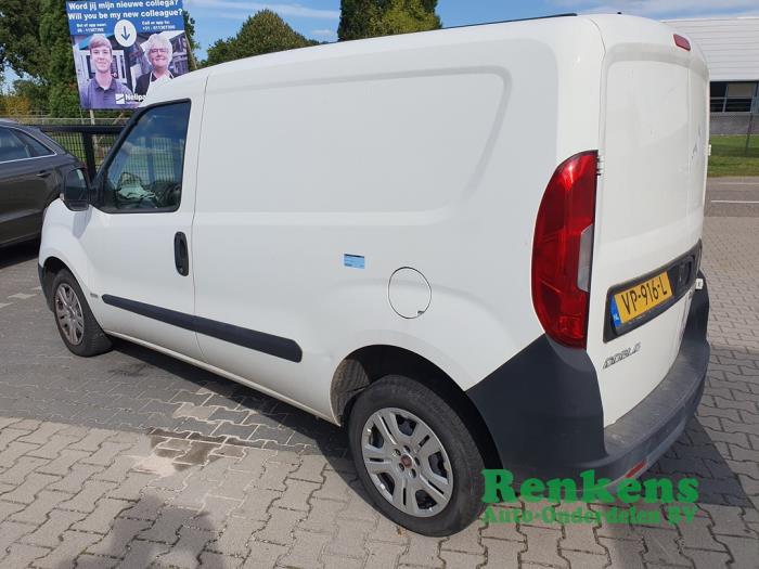 Fiat Doblo Cargo 1.3 D Multijet Épave (2015)