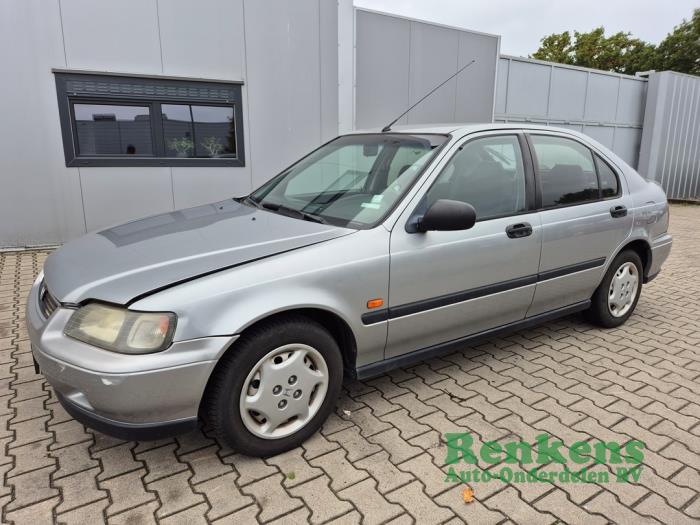 Honda Civic 1.6i LS 16V Schrottauto (1996, Hell, Grau)
