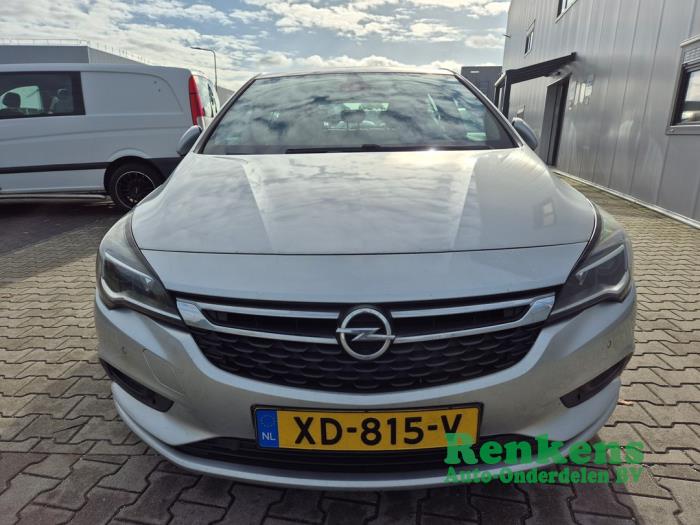 Opel Astra K 1.6 CDTI 110 16V Épave (2016, Argenté)
