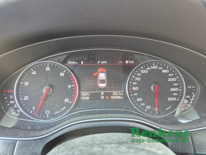 Audi A6 2.8 V6 24V FSI Épave (2011, Gris)