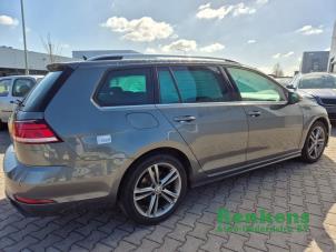Volkswagen Golf VII Variant 1.5 TSI Evo BMT 16V Samochód złomowany (2019, Szary)