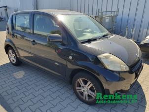 Daihatsu Sirion 2 1.0 12V DVVT Vehículo de desguace (2008, Negro)