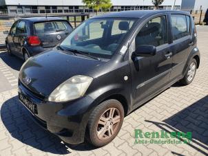 Daihatsu Sirion 2 1.0 12V DVVT Vehículo de desguace (2008, Negro)