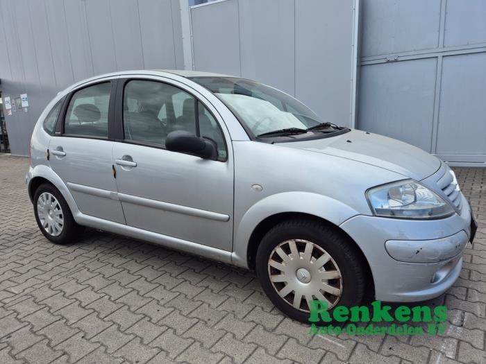 Citroen C3 1.4 Coche dañado (2004, Plateado)