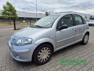 Citroen C3 1.4 Coche dañado (2004, Plateado)