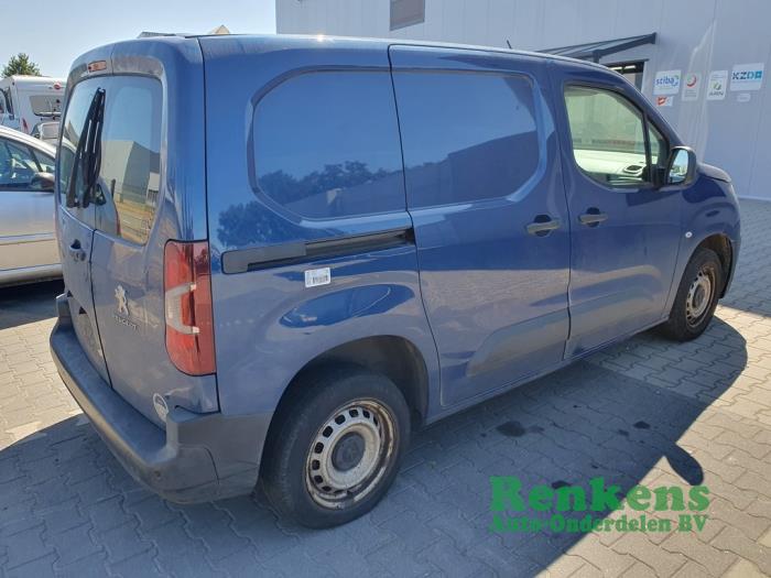Peugeot Partner 1.5 BlueHDi 75 Vehículo de desguace (2020, Azul)