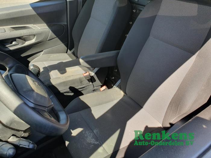 Peugeot Partner 1.5 BlueHDi 75 Vehículo de desguace (2020, Azul)