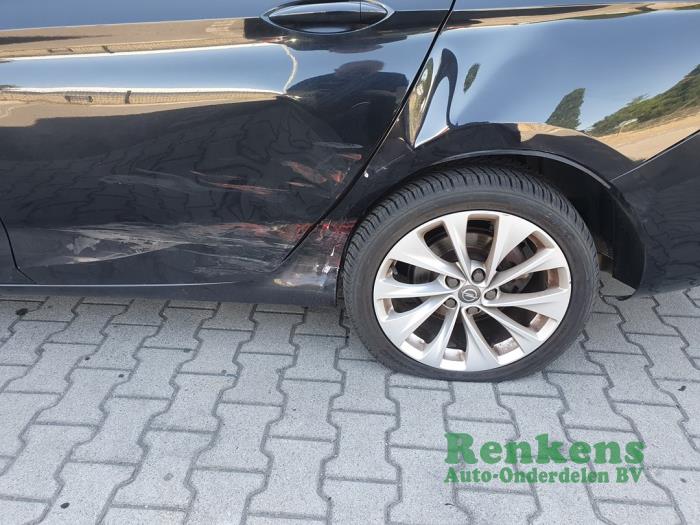 Opel Astra K Sports Tourer 1.0 Turbo 12V Coche dañado (2016, Negro)
