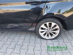 Opel Astra K Sports Tourer 1.0 Turbo 12V Coche dañado (2016, Negro)