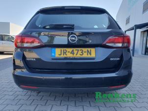 Opel Astra K Sports Tourer 1.0 Turbo 12V Coche dañado (2016, Negro)