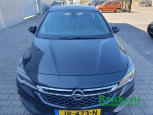 Opel Astra K Sports Tourer 1.0 Turbo 12V Coche dañado (2016, Negro)