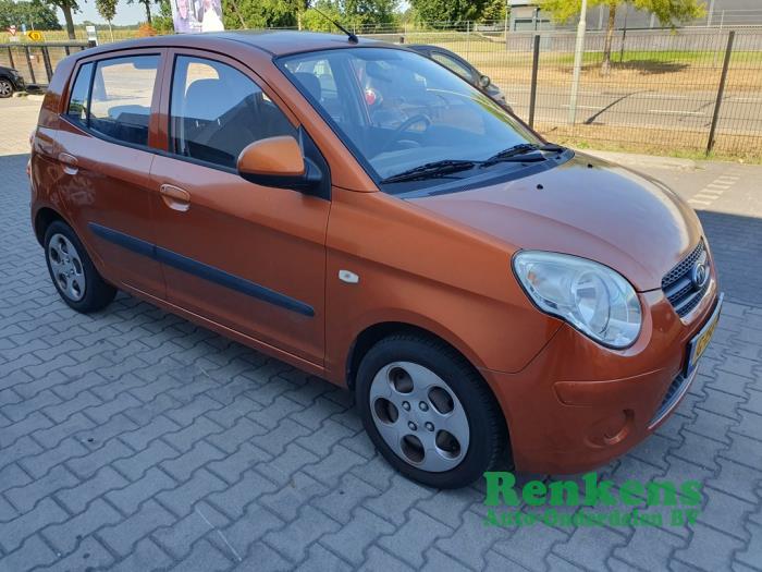 Kia Picanto 1.1 12V Coche dañado (2008, Naranja)