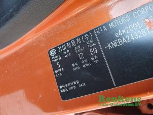 Kia Picanto 1.1 12V Coche dañado (2008, Naranja)