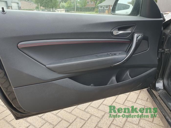 BMW 1 serie 116i 1.6 16V Coche dañado (2013, Negro)
