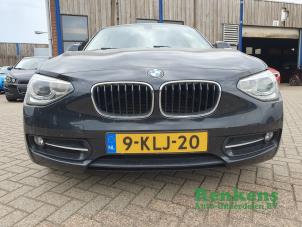BMW 1 serie 116i 1.6 16V Coche dañado (2013, Negro)