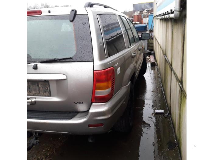 Jeep Grand Cherokee 4.7i V8 Skrotfordon (1999, BEIGE)