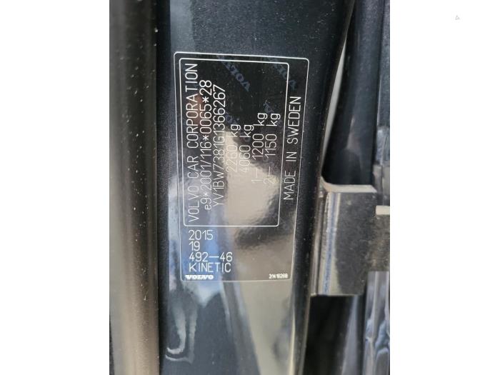 Volvo V70 2.0 D4 16V Vehículo de desguace (2015, Gris)