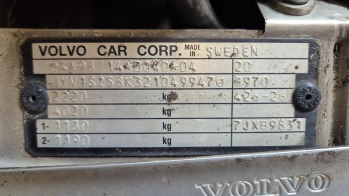 Volvo XC70 XC70 2.4 T 20V Skrotfordon (2003, GRIJS)