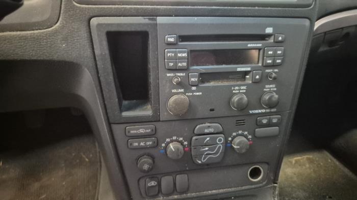 Volvo XC70 XC70 2.4 T 20V Skrotfordon (2003, GRIJS)
