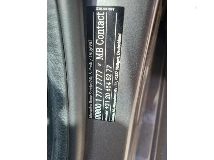 Mercedes B 1.6 B-200 BlueEFFICIENCY Turbo 16V Skrotfordon (2015, GRIJS)