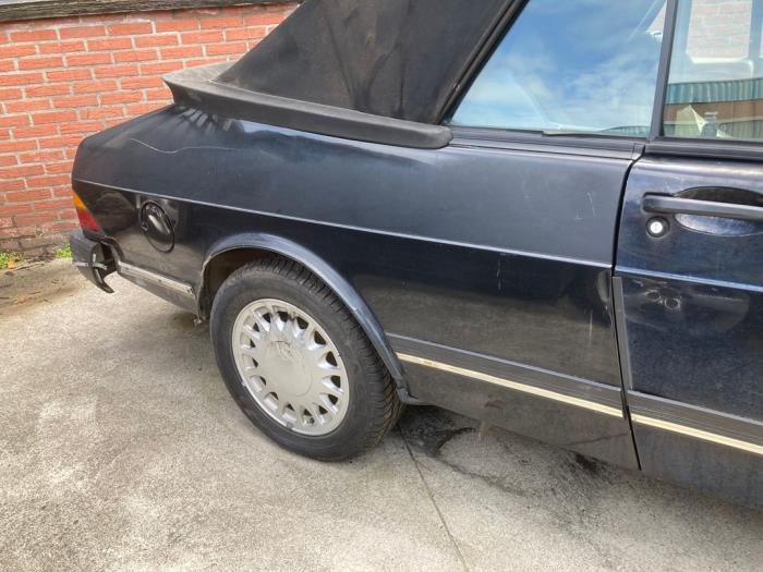 Saab 900 I 2.0 i 16V Skrotfordon (1992, ZWART)