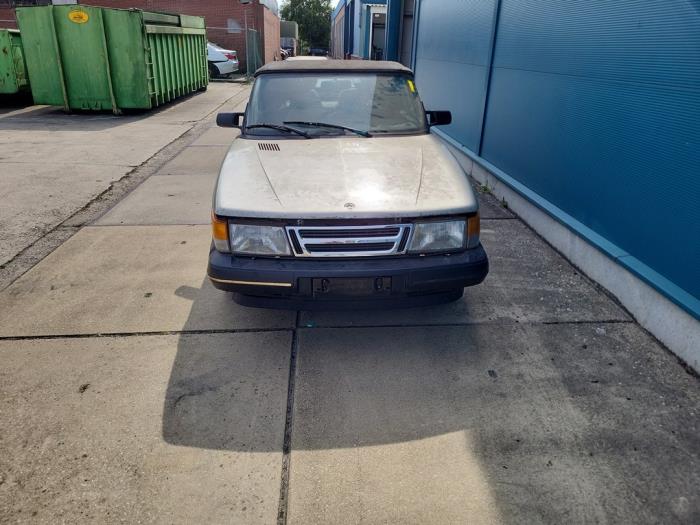 Saab 900 I 2.0 i 16V Skrotfordon (1992, ZWART)