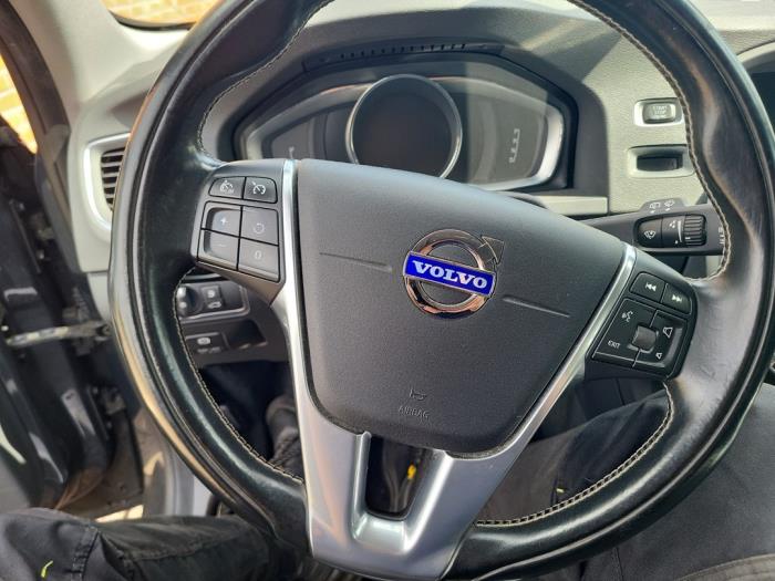 Volvo V60 I 2.4 D6 20V Plug-in Hybrid AWD Épave (2013, Gris)