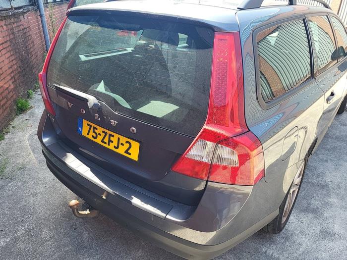 Volvo V70 2.4 D 20V Coche de ocasión (2008, Gris)