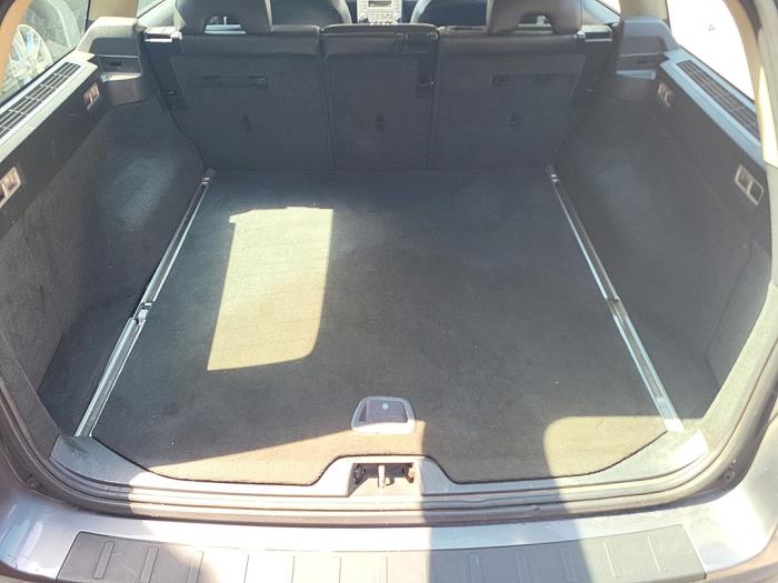 Volvo V70 2.4 D 20V Coche de ocasión (2008, Gris)