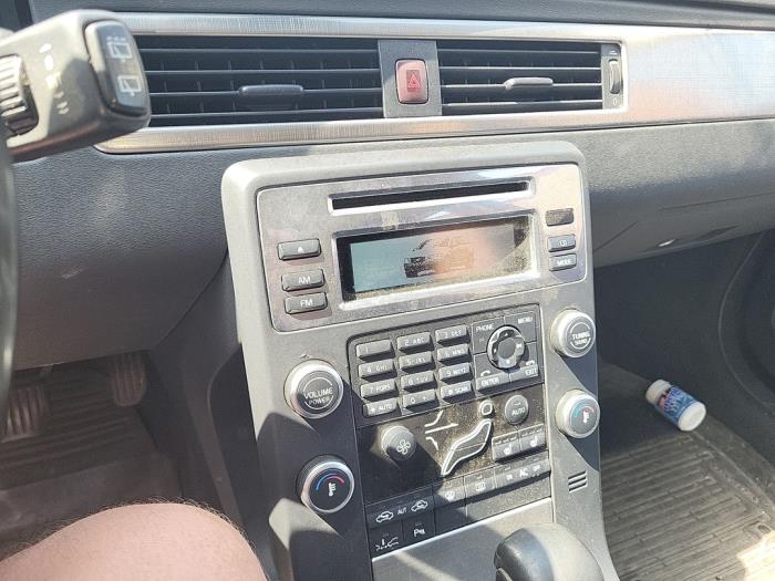 Volvo V70 2.4 D 20V Coche de ocasión (2008, Gris)