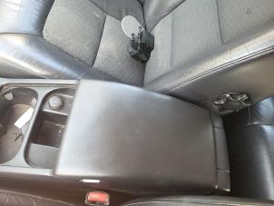 Volvo V70 2.4 D 20V Coche de ocasión (2008, Gris)