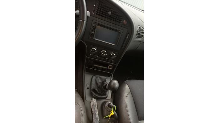 Saab 9-5 1.9 TiD 16V Coche de ocasión (2006, Negro)