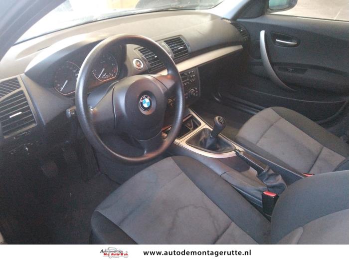 BMW 1 serie 116i 1.6 16V Salvage vehicle (2005, Gray)