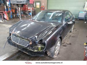 Mercedes CLK 3.2 320 V6 18V  (Rozbiórka)