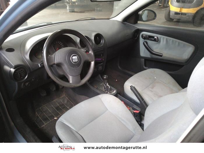 Seat Ibiza III 1.4 16V 75 Vehículo de desguace (2003, Azul)